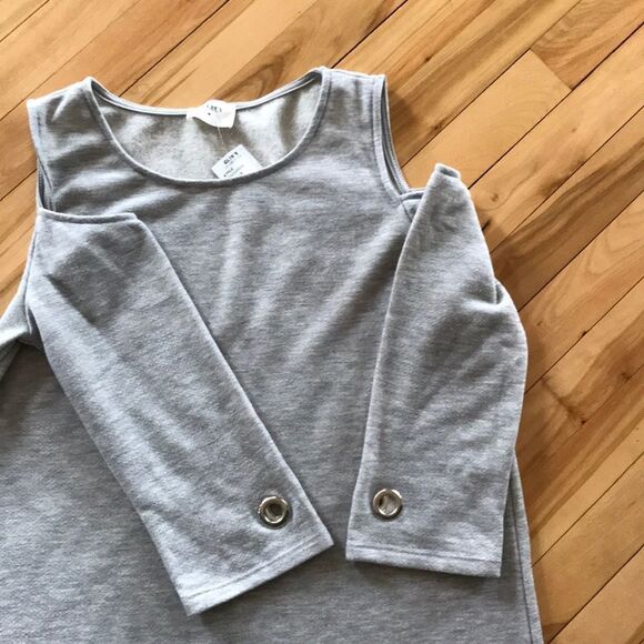 Everly heather gray cold shoulder sweatshirt midi - Picture 4 of 4